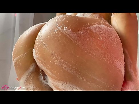 ❤️ Brunette شاور میں شدید orgasm کے لئے وائبریٹر کے ساتھ بلی میں مشت زنی کرتی ہے۔ ☑  ہم پر ur.recetasketo.top ❤